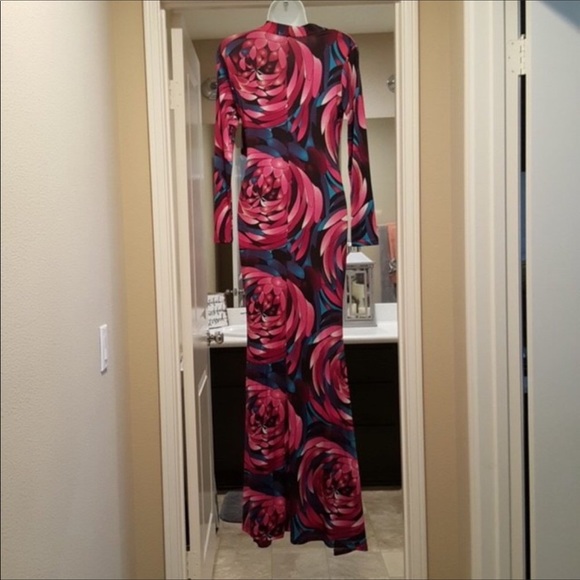 Wall Street Maxi Dress - Picture 2 of 7
